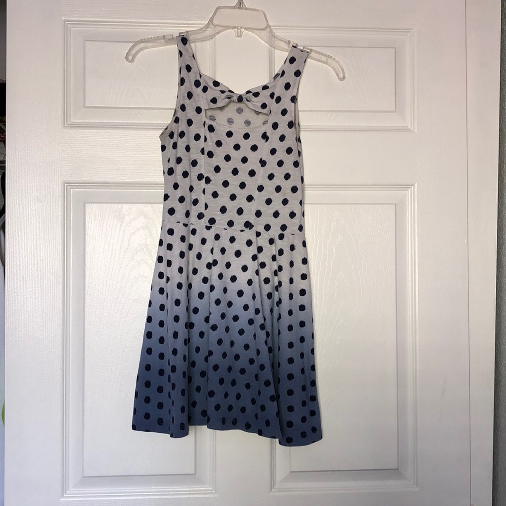 Dress - Picture 3 of 4